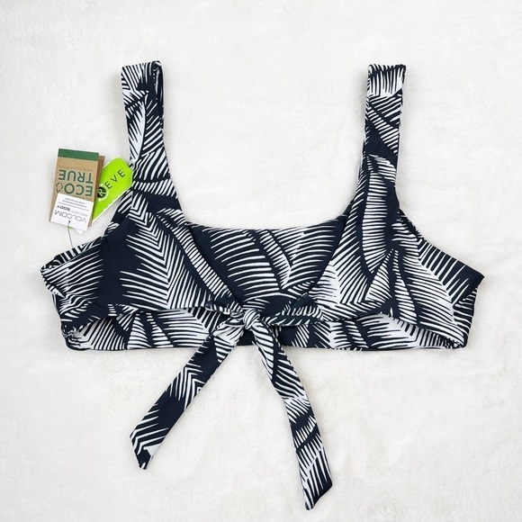 NWT Volcom Stay Or Leaf Scoop Plus Size Bikini Top Black/White - Picture 7 of 8